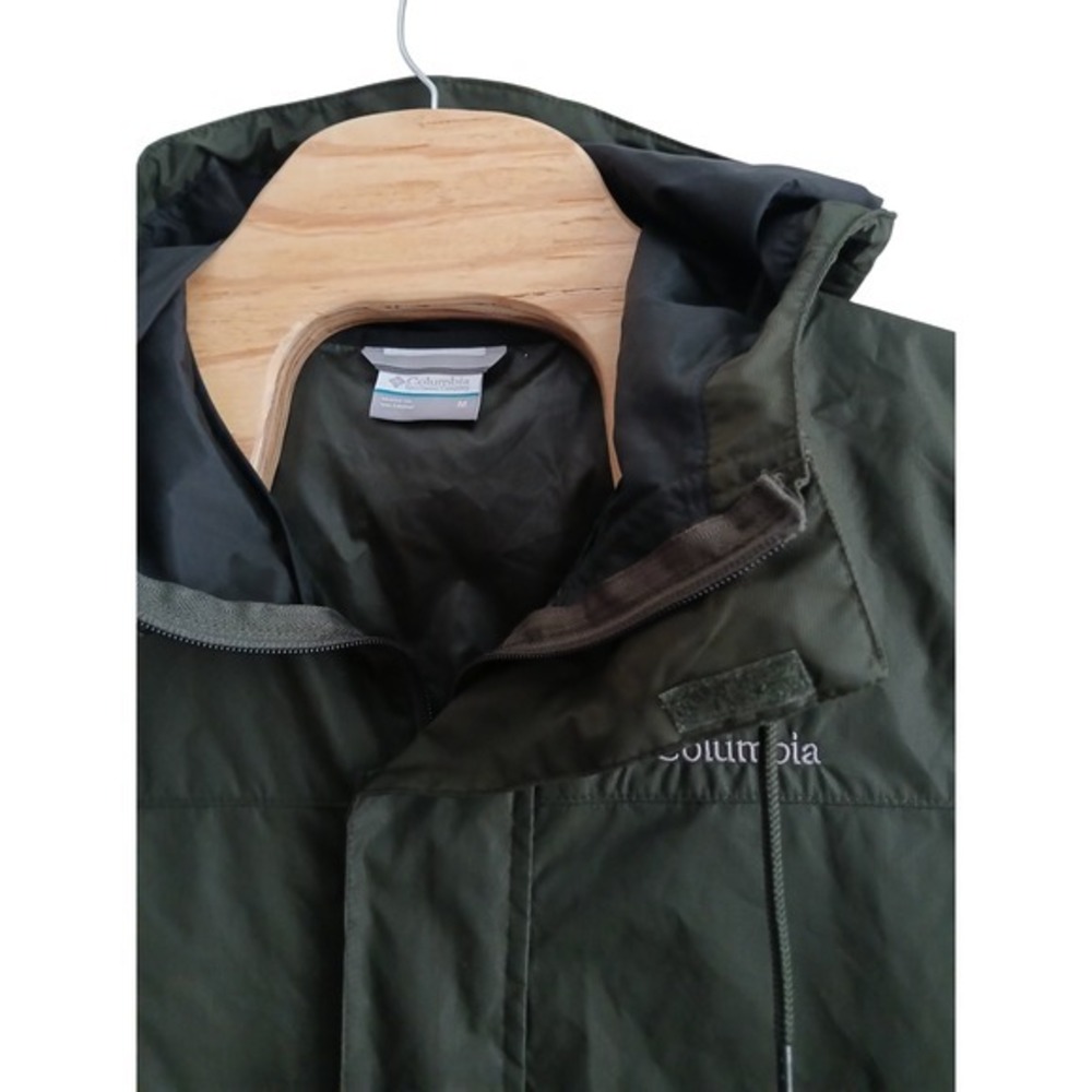 NWT Olive Green Columbia Sportswear Men's The Drizz Jacket Regular Fit Medium